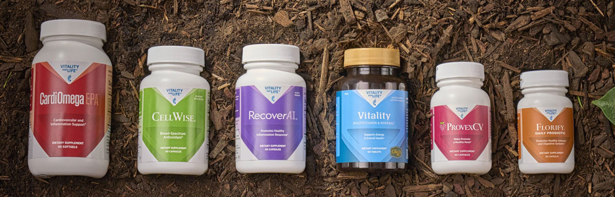 The bottles of the six supplements that constitute the Peak Performance Pack in a line.